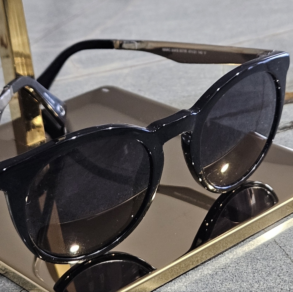 Marc Jacobs Black Sunglasses